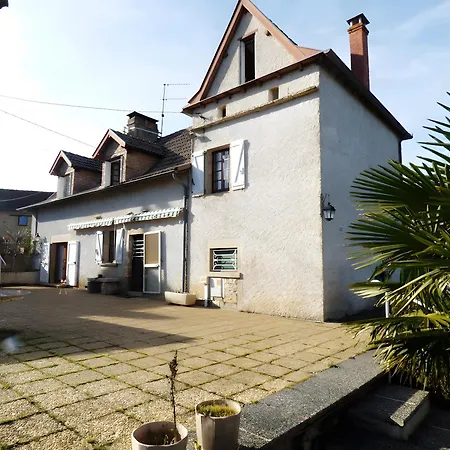 بيت للعطل De La Guillone