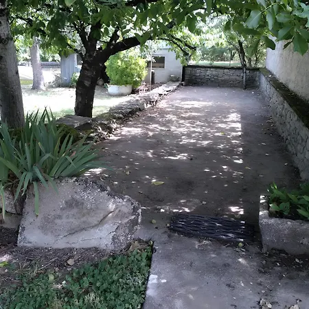 De La Guillone