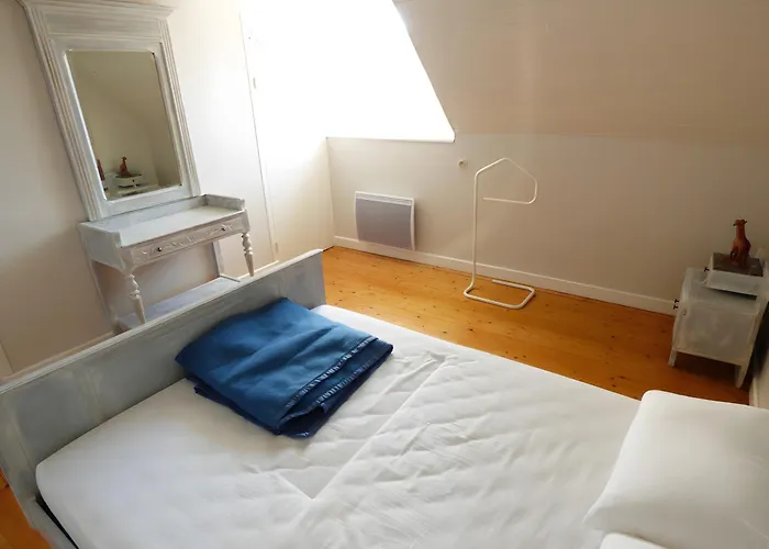 De La Guillone بيت للعطل *