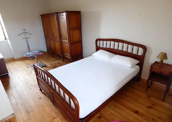 بيت للعطل De La Guillone