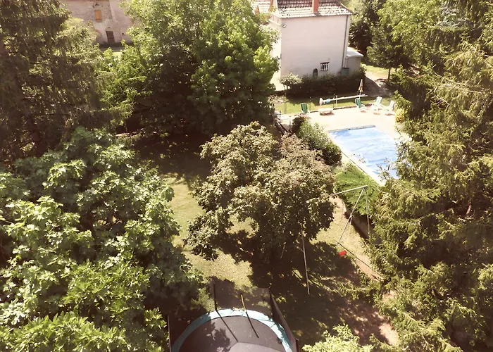 بيت للعطل De La Guillone Savignac (Aveyron)